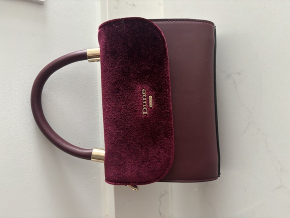 Burgundy Dune purse - Picture 1 of 3